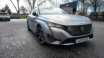 Usado 2022 Peugeot 308 Citadino | € 23.490 (Preço justo)