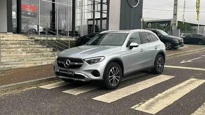 Usado Mercedes 220 197 HP (144 kW) 2025