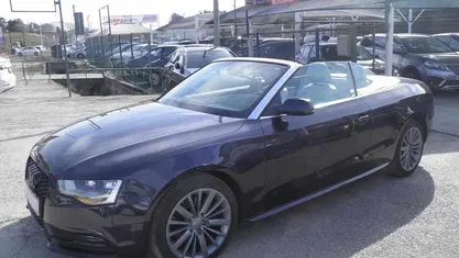 Usado Audi A5 Cabriolet 177 HP (130 kW) 2014 Azul Cabrios
