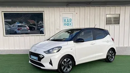 Branco Usado 2023 Hyundai i10 Comfort Citadino | € 15.990 (Preço justo)