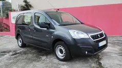 Cinza escuro Usado 2018 Peugeot Partner Monovolume | € 11.950 (Preço justo)
