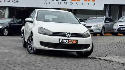 Usado VW Golf VI 105 HP (77 kW) 2010 Citadino