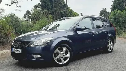 Usado Kia Ceed Sportswagon 128 HP (94 kW) 2011 Cinzento Carrinha