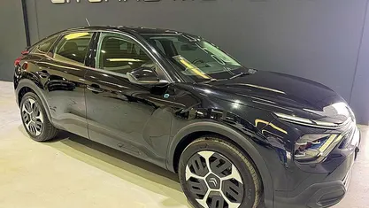 Preto Usado 2024 Citroën e-C4 Live SUV | € 23.990 (Preço justo)