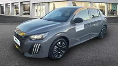 Azul Usado 2023 Peugeot e-208 Allure Citadino | € 28.500 (Preço justo)