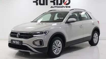 Usado 2023 VW T-Roc Life SUV | € 20.900 (Preço justo)