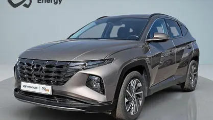Usado Hyundai Tucson Premium 150 HP (110 kW) 2023 Silky bronze (metalizado) SUV