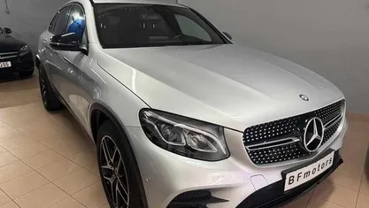 Cinza Usado 2017 Mercedes GLC250 AMG line Coupé | € 37.990 (Super Preço)