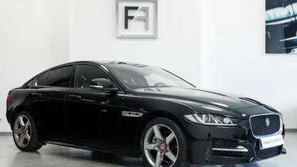 Preto Usado 2019 Jaguar XE Sedan | € 24.800 (Preço justo)