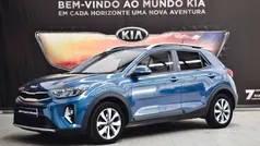 Azul Novo 2025 Kia Stonic SUV | € 21.900 (Preço justo)