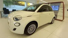 Branco Novo 2025 Fiat 500e Red Citadino | € 27.500 (Preço justo)