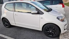 Branco Usado 2015 VW up! Citadino | € 7.000 (Preço justo)