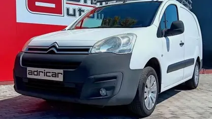Branco Usado 2017 Citroën Berlingo Monovolume | € 11.800 (Preço justo)