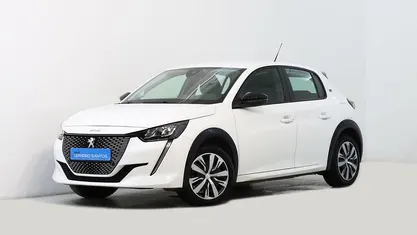 Branco Usado 2023 Peugeot e-208 Citadino | € 18.500 (Preço justo)