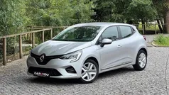 Cinzento (metalizado) Usado 2019 Renault Clio IV Intens Citadino | € 15.490 (Preço justo)