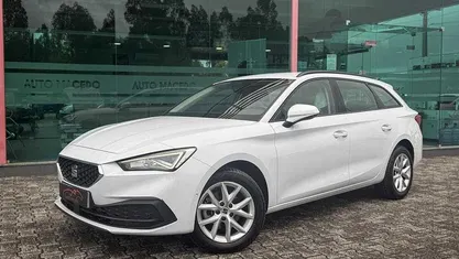 Usado Seat Leon ST 110 HP (80 kW) 2022 Branco Carrinha