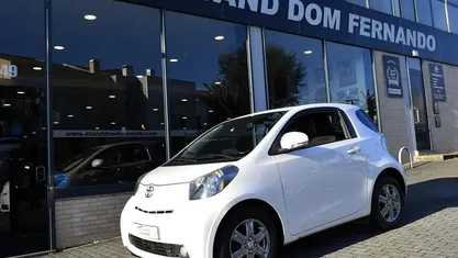 Usado Toyota iQ 68 HP (50 kW) 2009 Citadino