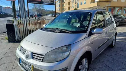 Cinzento Usado 2006 Renault Scénic II Monovolume | € 2.499 (Preço justo)