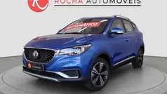 Azul Usado 2021 MG ZS Luxury Sedan | € 20.950 (Bom preço)