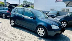 Azul Usado 2004 VW Golf IV Trendline Citadino | € 4.190 (Preço justo)