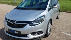 Cinzento Usado 2017 Opel Zafira Dynamic Monovolume | € 12.500 (Preço justo)