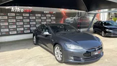Cinzento Usado 2015 Tesla Model S Sedan | € 29.490 (Preço justo)