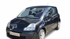 Preto Usado 2011 Renault Modus Monovolume | € 5.500 (Preço justo)