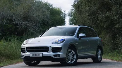 Usado Porsche Cayenne 416 HP (305 kW) 2015 Cinzento SUV