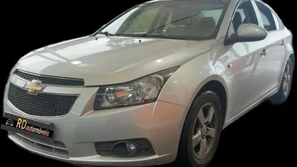 Cinzento Usado 2010 Chevrolet Cruze | € 9.000 (Preço justo)