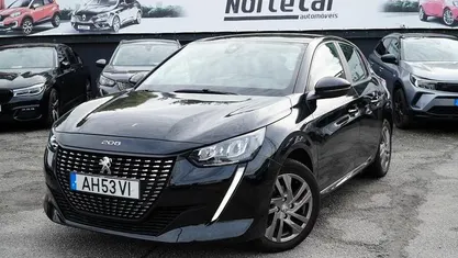 Usado 2021 Peugeot 208 Active Citadino | € 9.990 (Bom preço)