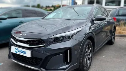 Usado Kia XCeed 100 HP (73 kW) 2025 SUV