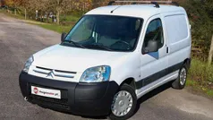 Branco Usado 2009 Citroën Berlingo Monovolume | € 4.250 (Bom preço)
