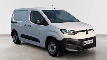 Usado Citroën Berlingo 100 HP (73 kW) 2025 Branco Monovolume