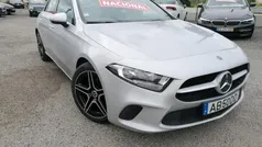 Cinza Usado 2020 Mercedes A180 Style Citadino | € 23.900 (Preço justo)