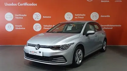 Cinzento Usado 2023 VW Golf VIII Life | € 21.490 (Preço justo)