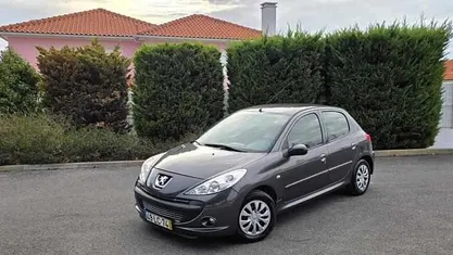 Usado 2010 Peugeot 206 Citadino | € 4.500 (Preço justo)