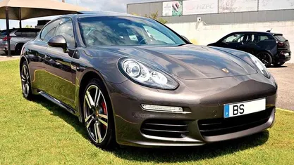 Cinzento Usado 2013 Porsche Panamera Sedan | € 41.500 (Preço justo)