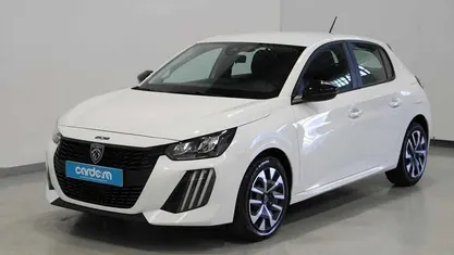 Usado Peugeot 208 102 HP (75 kW) 2024 Citadino