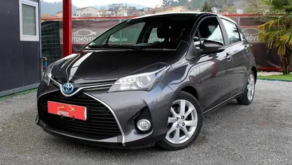 Usado Toyota Yaris 101 HP (74 kW) 2015 Citadino