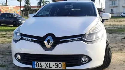 Branco Usado 2016 Renault Clio IV Citadino | € 11.500 (Preço justo)