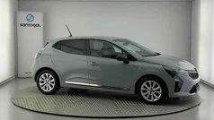 Cinzento Usado 2024 Renault Clio V Evolution | € 17.990 (Preço justo)