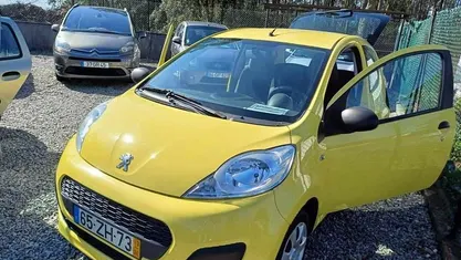 Usado Peugeot 107 68 HP (50 kW) 2013 Citadino