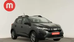 Cinzento Usado 2023 Dacia Sandero Essentiel | € 15.499 (Bom preço)