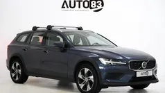 Azul Usado 2023 Volvo V60 CC Carrinha | € 49.990 (Preço justo)