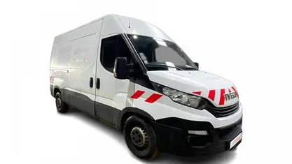 Usado Iveco Daily 136 HP (100 kW) 2019 Branco