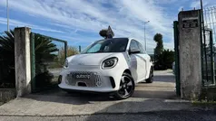 Branco Usado 2020 Smart ForFour Electric Drive Passion Citadino | € 14.270 (Preço justo)