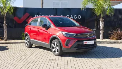 Usado Opel Crossland X Innovation 110 HP (80 kW) 2022 Vermelho SUV