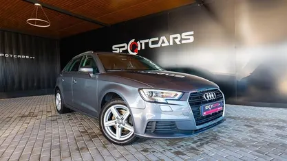 Cinzento Usado 2017 Audi A3 | € 17.990 (Preço justo)