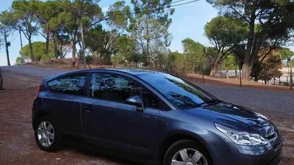 Cinzento Usado 2006 Citroën C4 Coupé | € 5.000 (Preço justo)