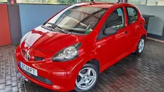 Vermelho Usado 2009 Toyota Aygo Citadino | € 4.990 (Preço justo)